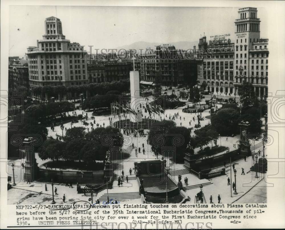 1952 Workers Decrationing Piazza Cataluna in Barcelona, Spain-Historic Images