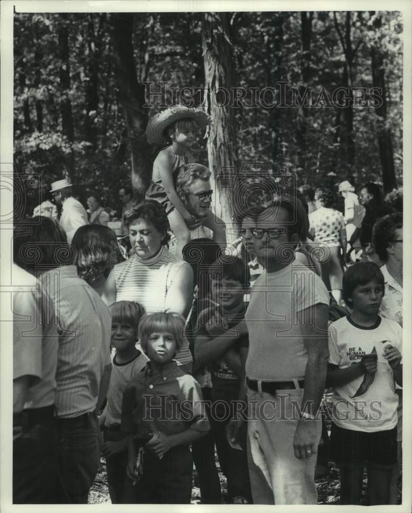 1976 Press Photo The Milwaukee Journal Employees Picnic - mje00089 - Historic Images