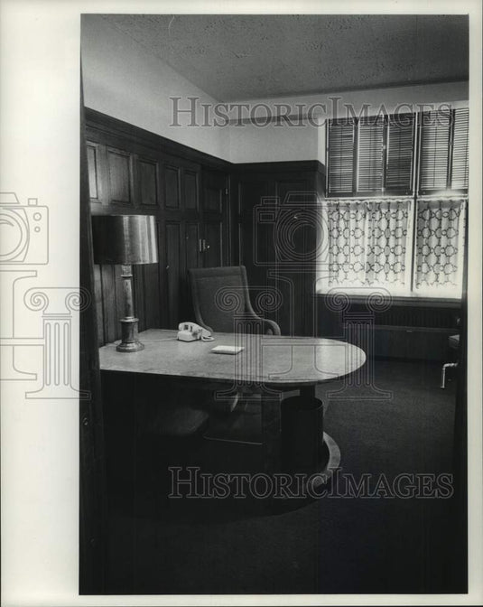 1964, The Milwaukee Journal Executive Suite - mje00160 - Historic Images