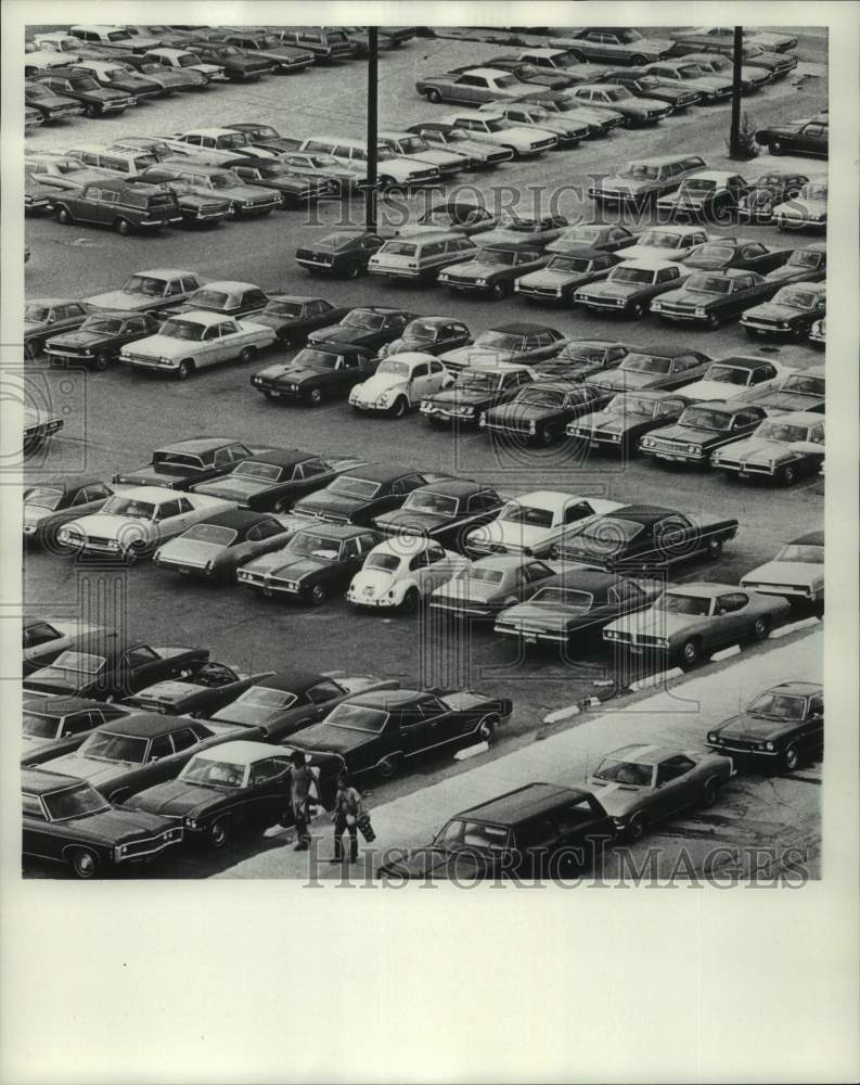 1960, The Milwaukee Journal Parking Lot - mje00163 - Historic Images