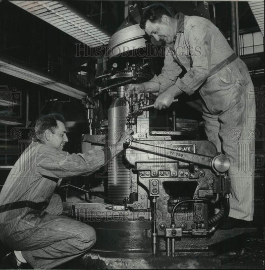 1956, Milwaukee Journal Machinists Bill Bauer & Arlick Hultgren - Historic Images