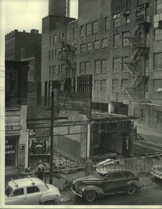 1952 Press Photo The Milwaukee Journal Parking Lot - mje00187- Historic Images