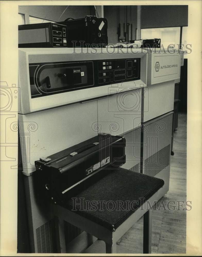 1984 Press Photo Terminals and Computers in Milwaukee Journal Advertising- Historic Images