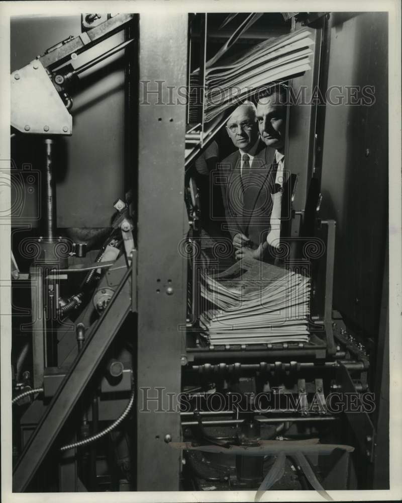 1955 Supervisor and Manager in Milwaukee Journal Sentinel Mailroom - Historic Images