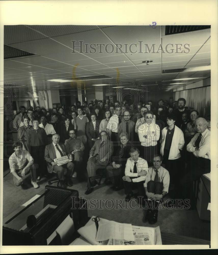 1987 Press Photo Milwaukee Journal Sentinel News Department Staff - mje00264 - Historic Images