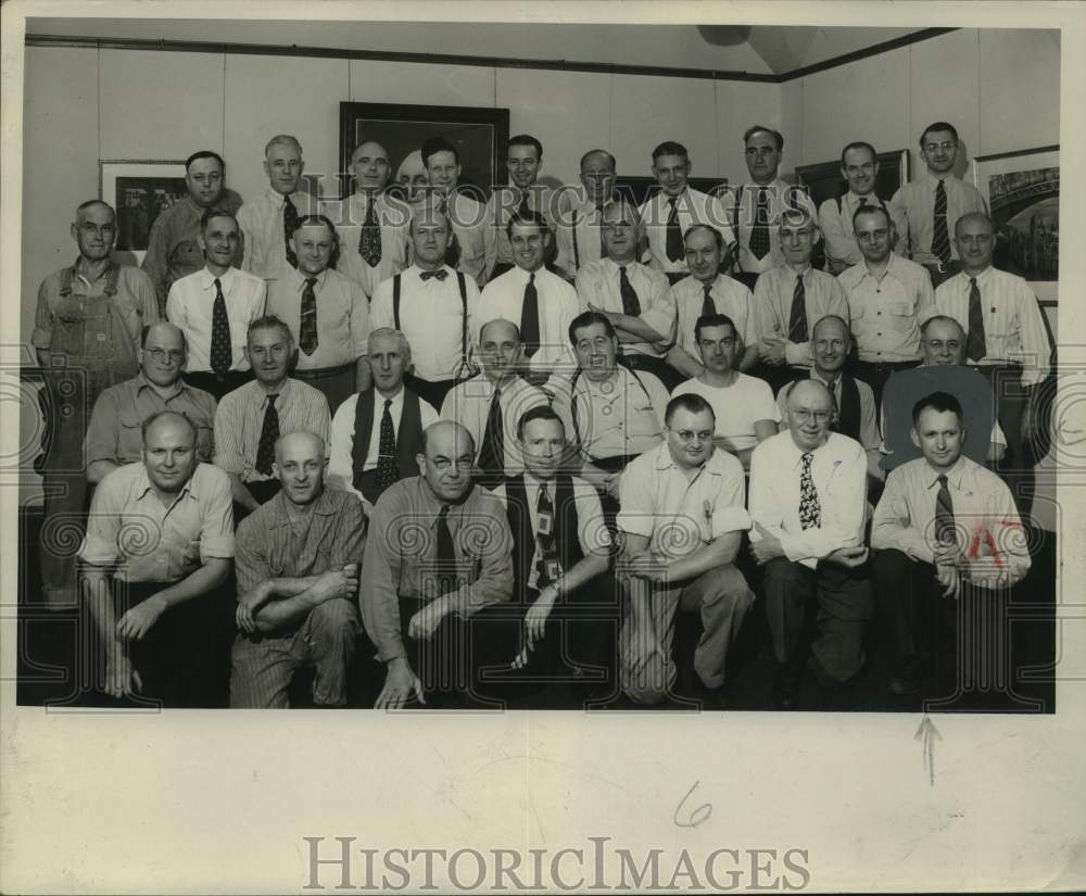 Press Photo The Milwaukee Journal Composing Room Employees - mje00348 - Historic Images