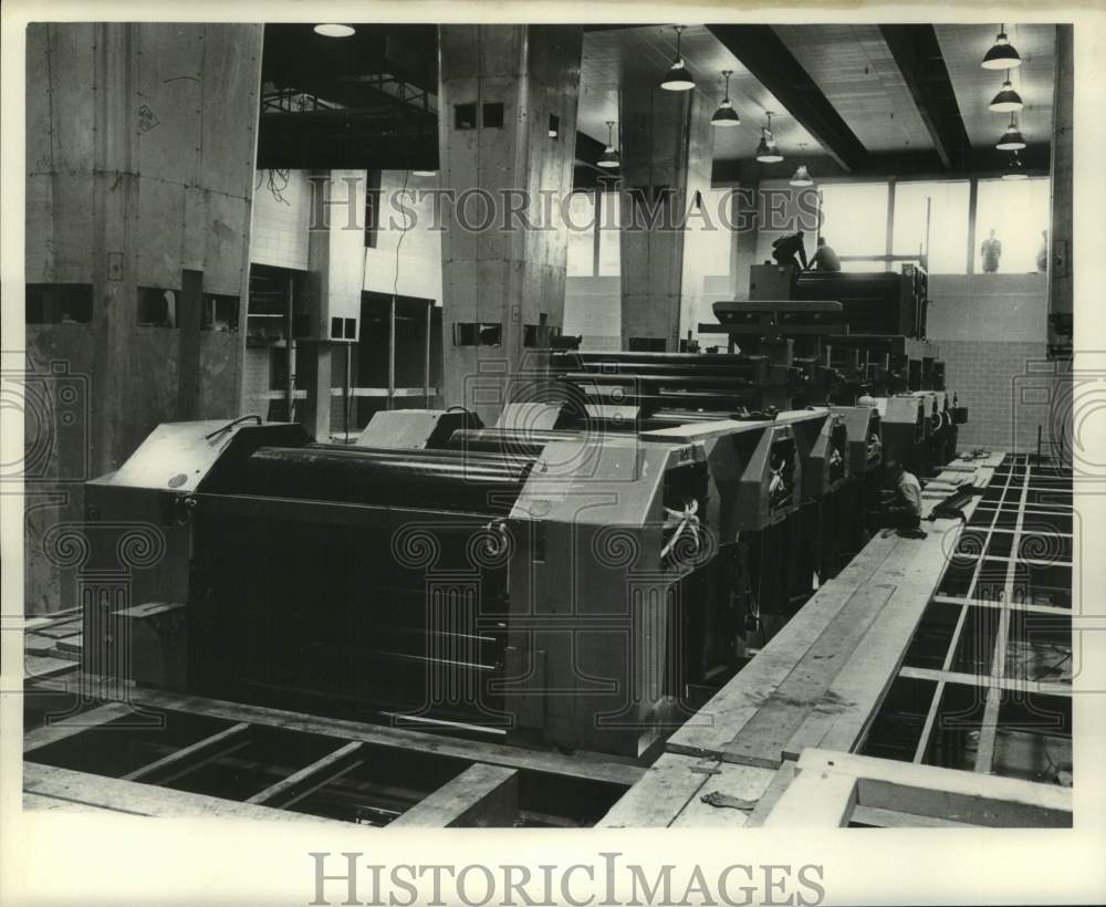 1961 The Milwaukee Journal Press Room - Historic Images