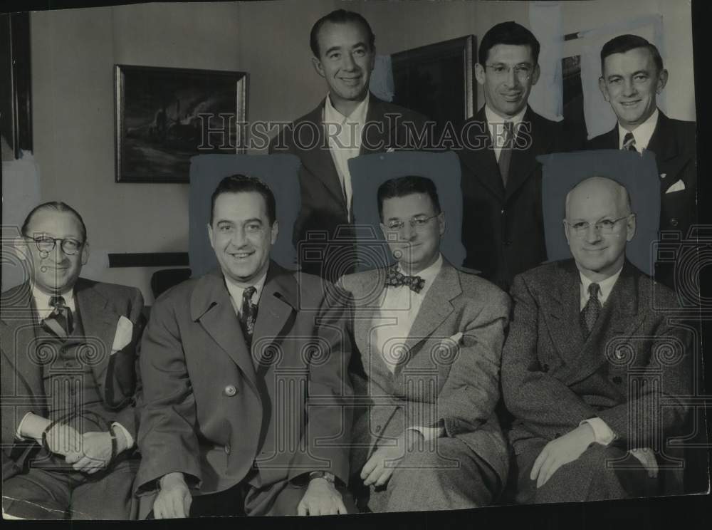 1946, Milwaukee Journal Sports News Employees - mje00484 - Historic Images