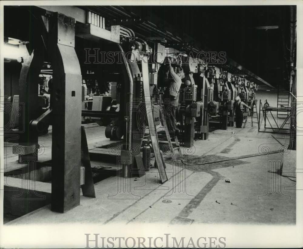 1962, The Milwaukee Journal Press Room - mje00540 - Historic Images