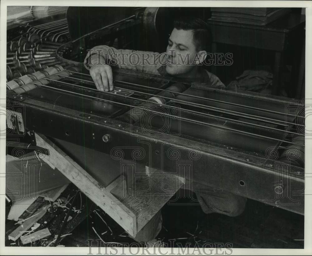 1961, New Paper Handling Machine in The Milwaukee Journal Mailroom - Historic Images