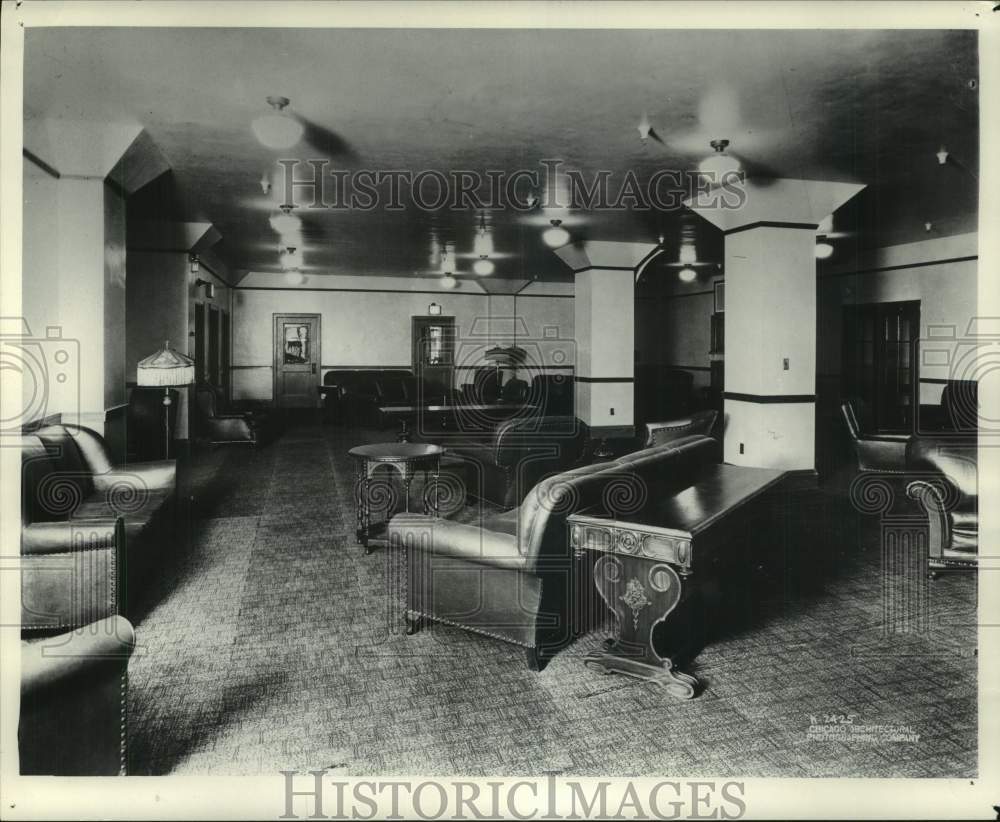 Press Photo The Milwaukee Journal 2nd Floor Lounge - mje00613 - Historic Images