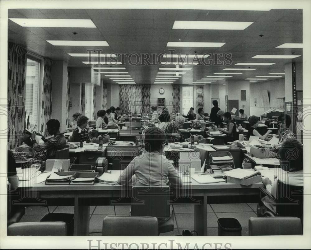 1974, The Milwaukee Journal Classified Advertising Department - Historic Images