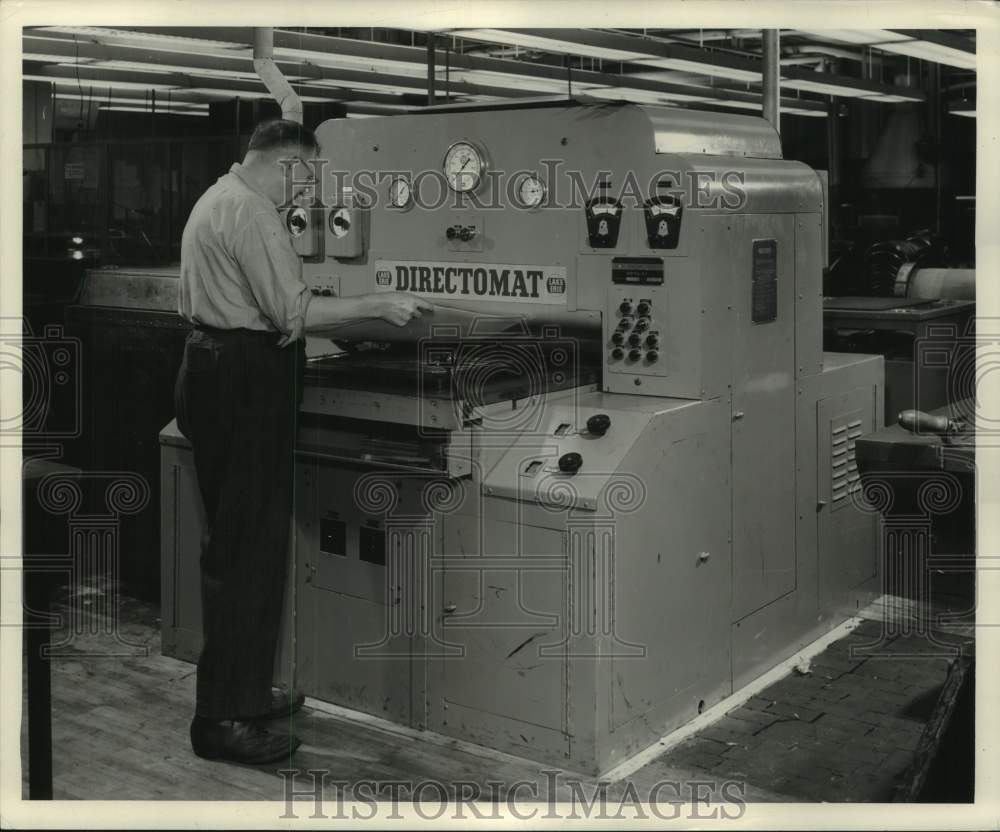 1954, Milwaukee Journal Stereotype Department Directmat Machine - Historic Images