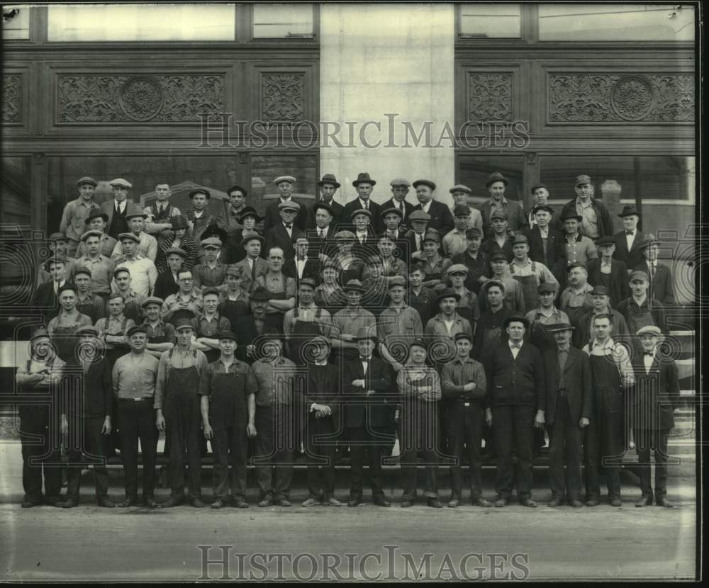 1950 Milwaukee Journal 5th Floor Employees - Historic Images