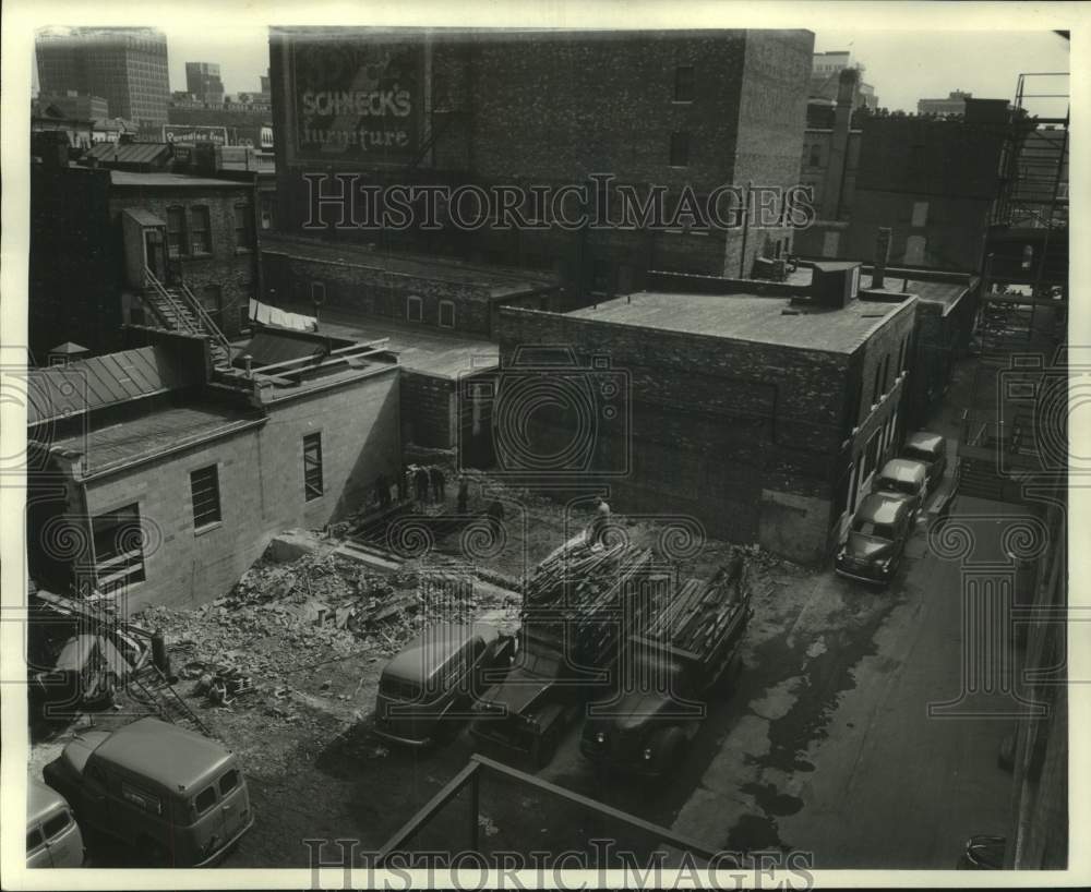 1952 The Milwaukee Journal Parking Lot - Historic Images