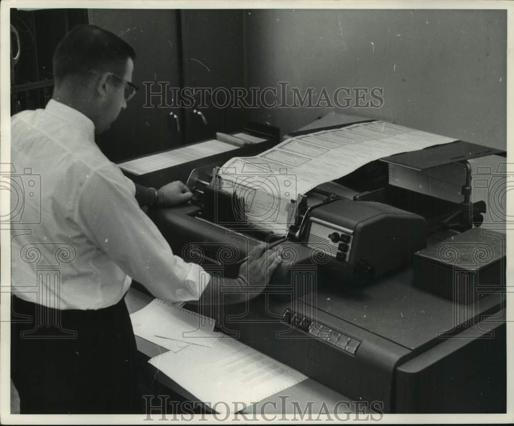 1960, The Milwaukee Journal Business Office IBM Room - mje01041 - Historic Images
