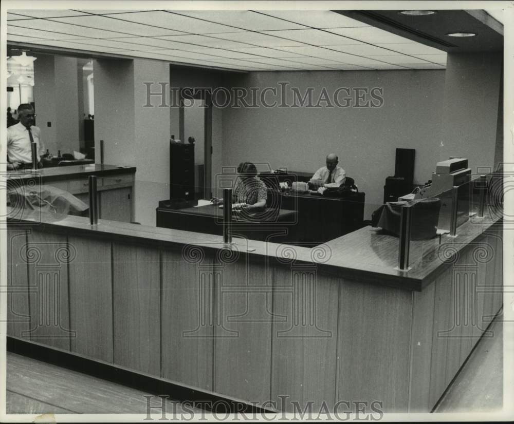 1962, New Cashier&#39;s Cage at The Milwaukee Journal Business Office - Historic Images