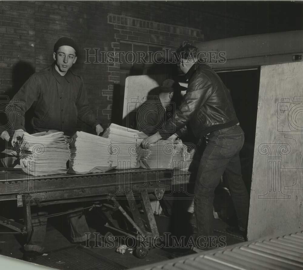 1954, Milwaukee Journal Newspaper Platform clerks loading trucks, WI - Historic Images