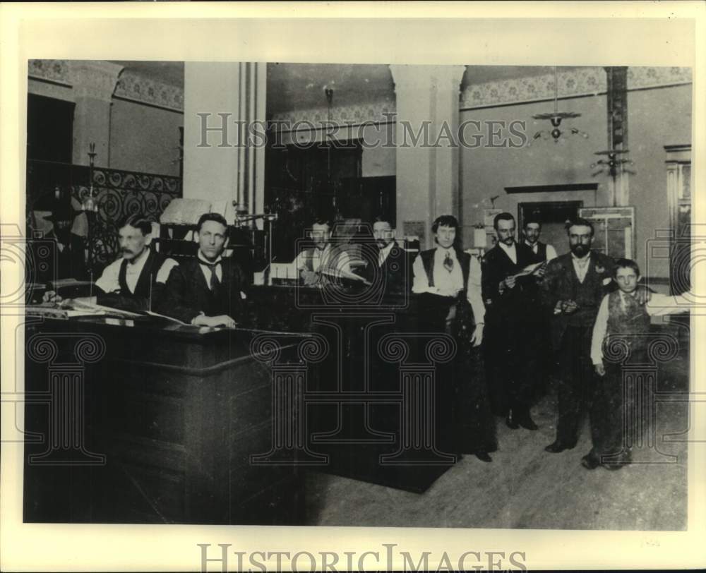 1987 Press Photo Historic Photo of Milwaukee Sentinel Employees - mje01225 - Historic Images