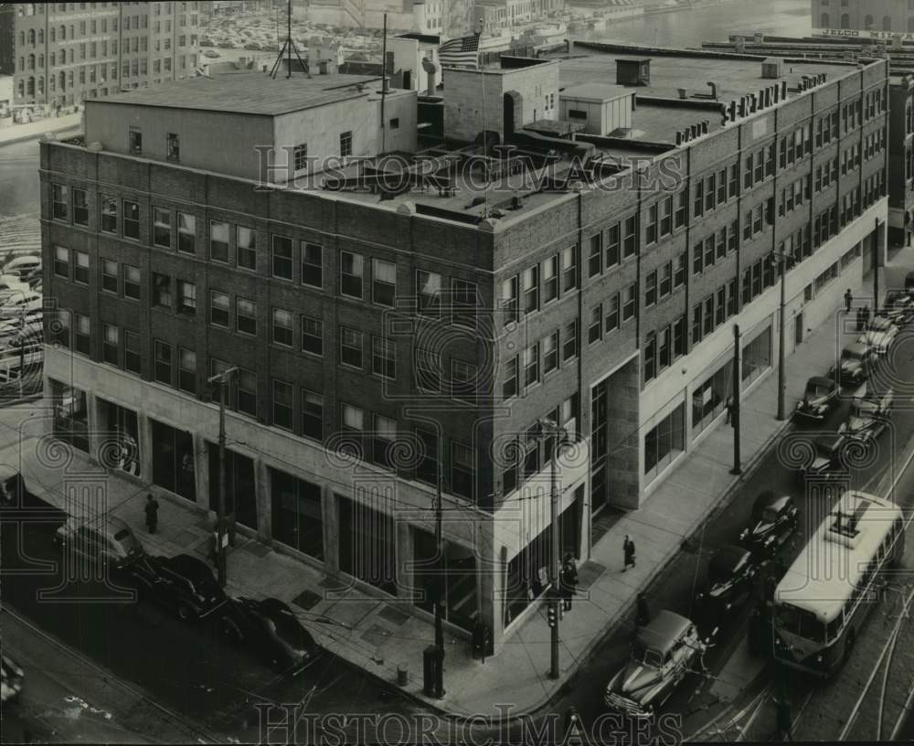 1949, Milwaukee Sentinel Building Exterior - mje01230 - Historic Images