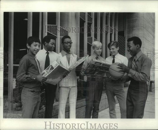1970, Milwaukee Journal Newspaper carriers hangout in dress clothes - Historic Images