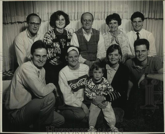 1989 Press Photo Greendale's Maurer children all were Milwaukee Journal carriers - Historic Images