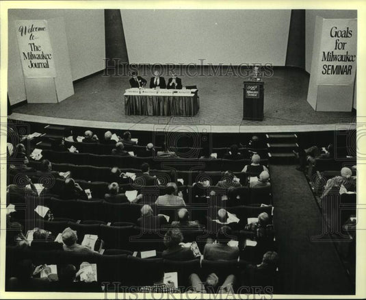 1979 Press Photo Milwaukee Journal Sentinel "Goals for Milwaukee" seminar, WI - Historic Images