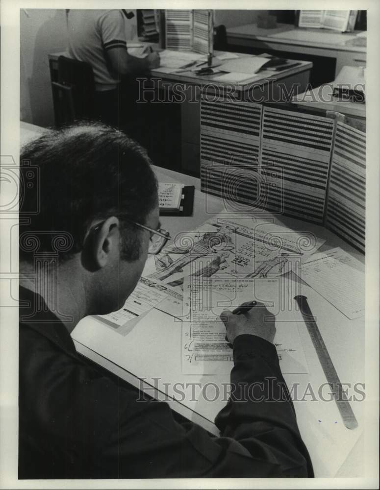 1975 Press Photo The Milwaukee Journal newspaper&#39;s Composing Room - mje01363 - Historic Images