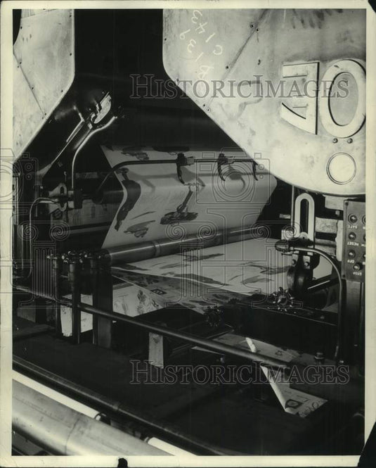 1949, Milwaukee Journal Print Presses in the press room, Wisconsin - Historic Images