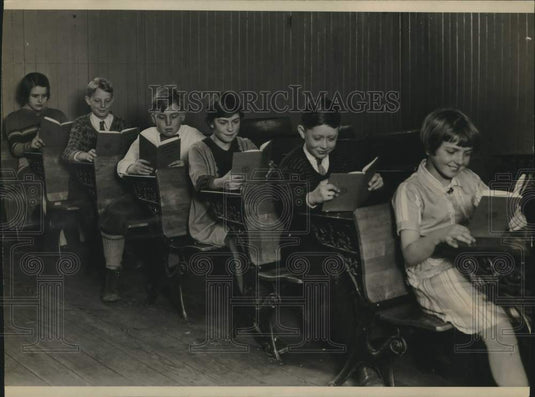 1929, Pupils preparing for The Milwaukee Journal Spelling Contest - Historic Images