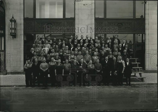 1929, The Milwaukee Journal Fifth Floor Employees - mje01738 - Historic Images