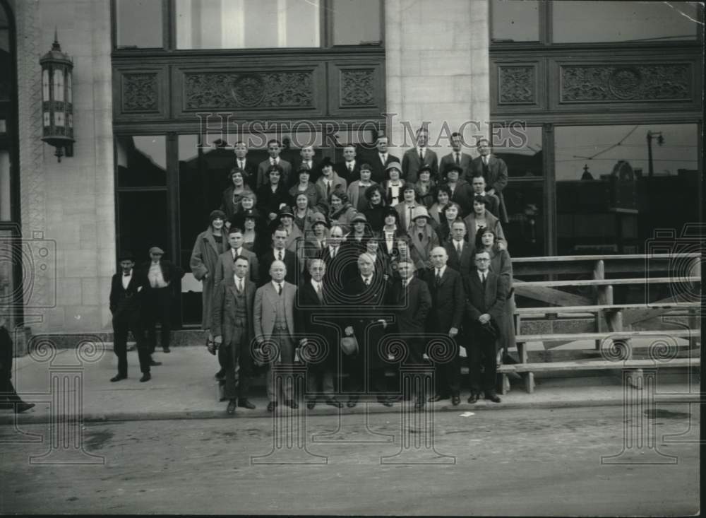 1929, Milwaukee Journal Third Floor Employees - mje01742 - Historic Images