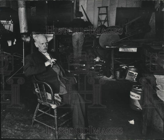 Press Photo Roy G. De France, Editor and Owner of Milwaukee Journal - mje01793 - Historic Images