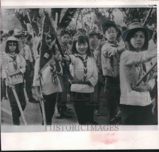1966 Peaceful "Victory Demonstration" By Young Buddhists In Saigon - Historic Images