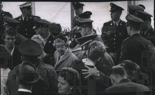 1961 Wisconsin National Guard - Soldiers Leave for Fort Lewis - Historic Images