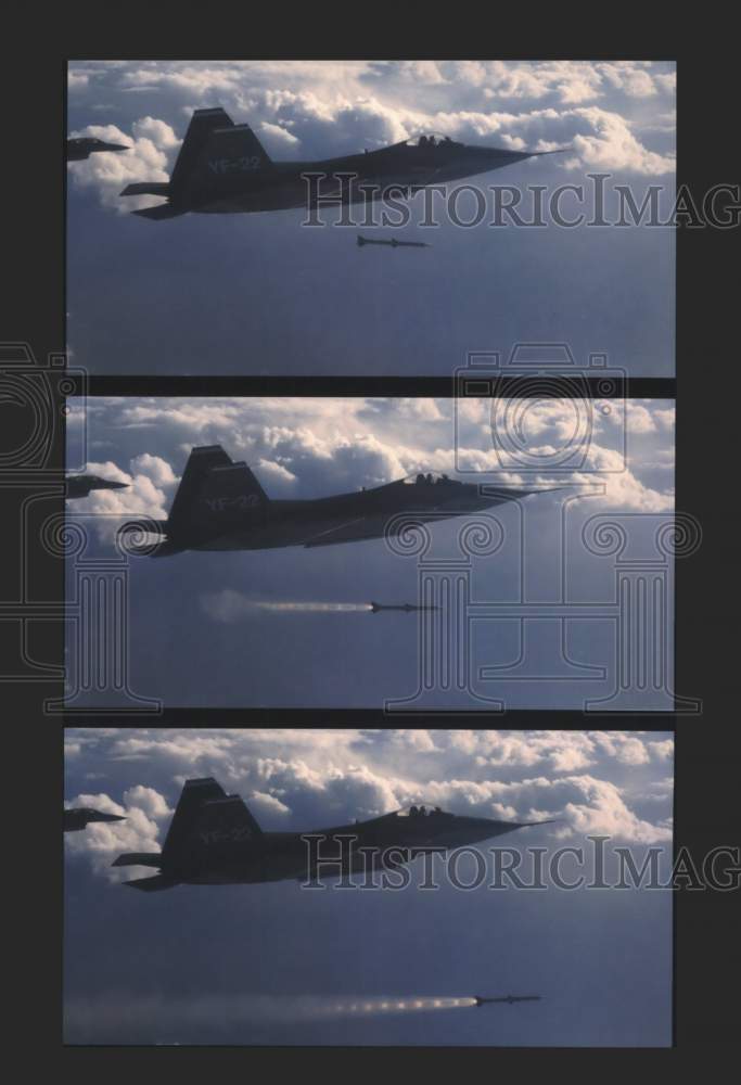 1991 Press Photo Lockheed&#39;s Adv Tactical Fighter launches an AIM-120 AMRAAM - Historic Images