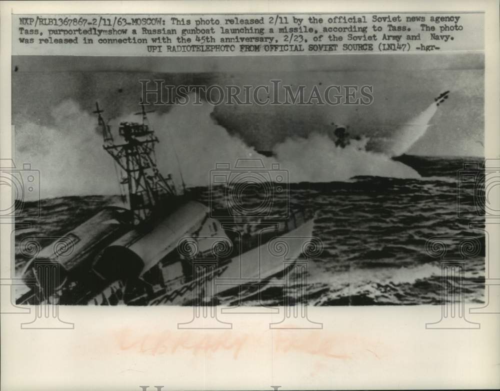 1963 Press Photo According to TASS this is a Russian gunboat launching a missile - Historic Images