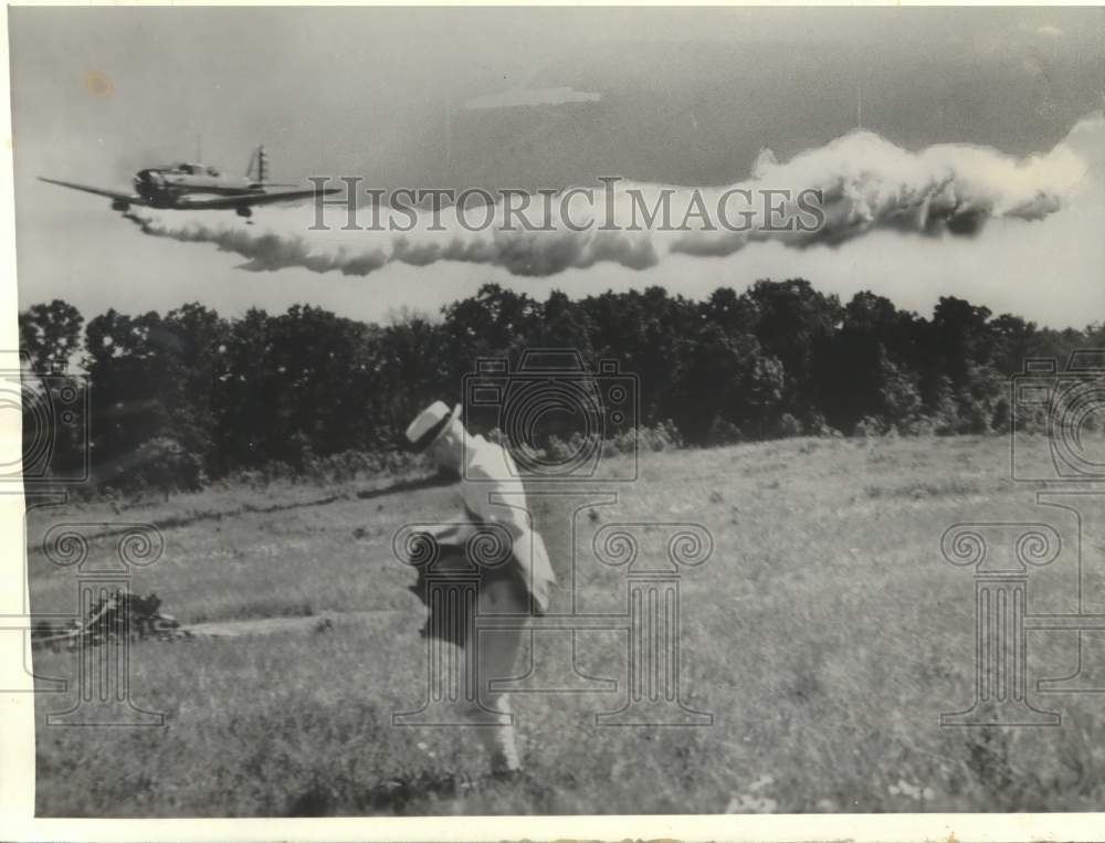 1939 Press Photo US Army demonstrates two smokescreens, Edgewood, Maryland - Historic Images