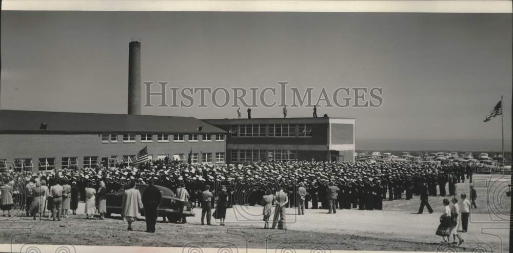 1953 Opening ceremony, Naval Reserve Training Center, Milwaukee - Historic Images