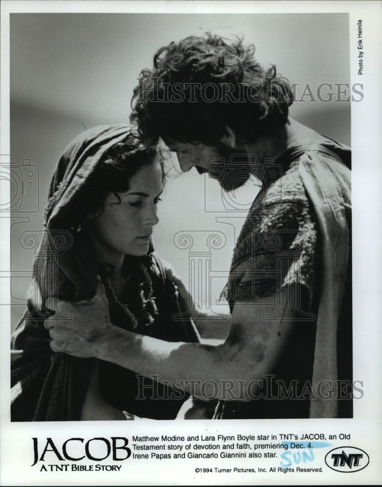 1994 Press Photo Lara Flynn Boyle and Matthew Modine in Jacob - mjp00248 - Historic Images