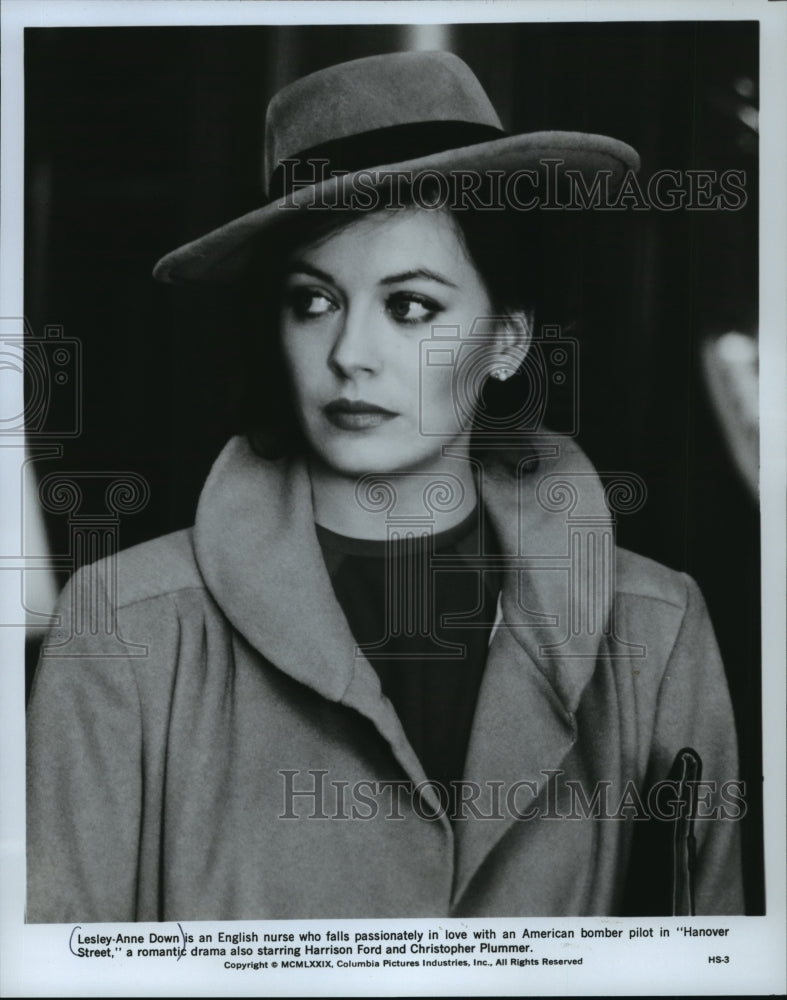 1980, Lesley Anne Down in Hanover Street - mjp00308 - Historic Images