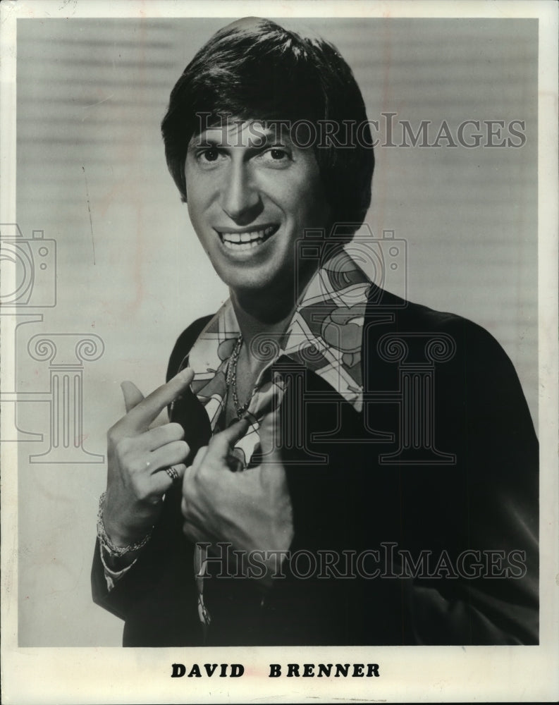 1977, David Brenner, comedian - mjp00423 - Historic Images