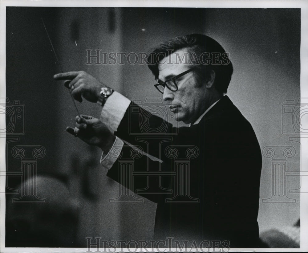 1971 Press Photo Conductor Richard Alderson - mjp00516 - Historic Images