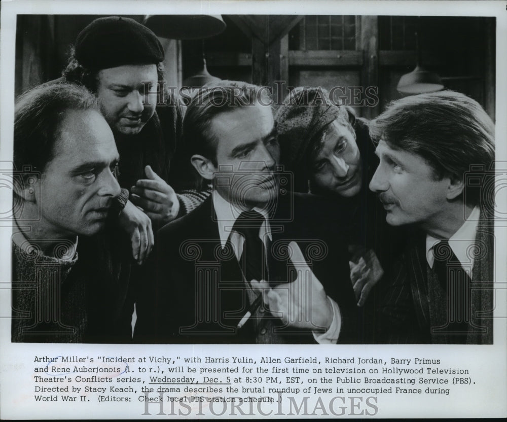 1975 Press Photo Rene Auberjonois and others in &quot;Incident at Vichy&quot; - mjp00595 - Historic Images