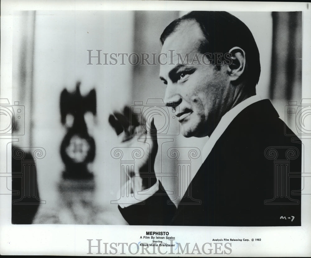 1983 Press Photo Klaus Maria Brandauer in Mephisto - mjp00631 - Historic Images