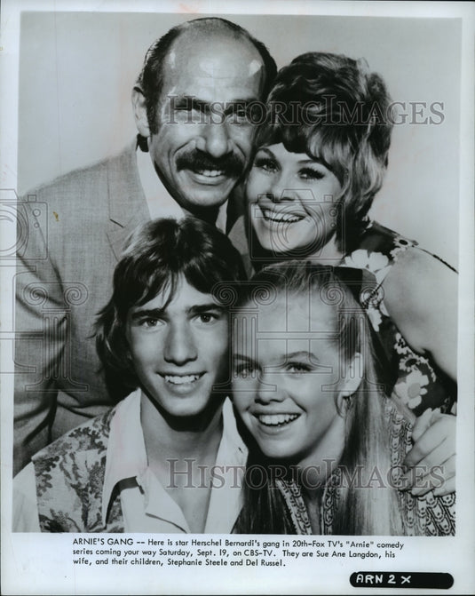 1971 Press Photo Herschel Bernardi, Sue Ane Landon, S. Steele and Del Russel - Historic Images