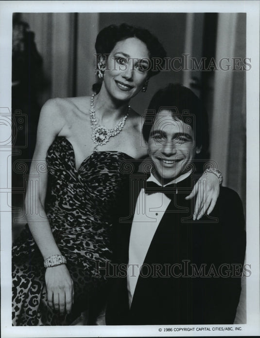 1986 Press Photo Marisa Berenson and Tony Danza in "Who's the Boss?" - mjp01311 - Historic Images