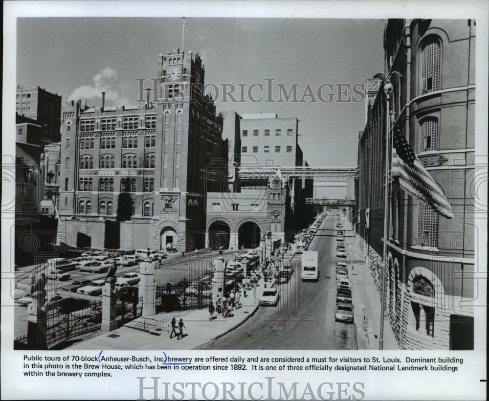 1984 Press Photo Brew House on Public Tour of Anheuser Busch Inc. in St. Louis - Historic Images