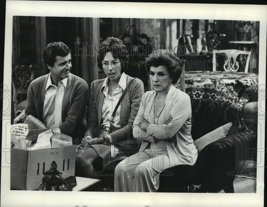 1977 Press Photo Nancy Walker, W. Daniels and B. Archer in "Kenneth's Memoirs" - Historic Images