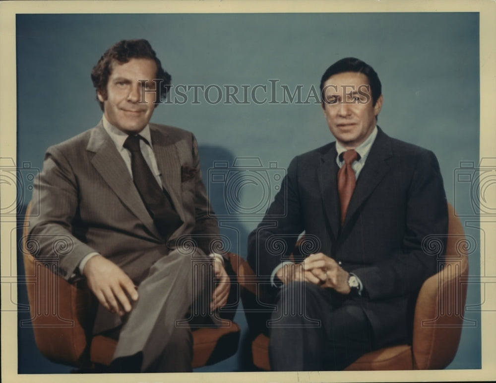 1973 Press Photo Morley Safer and Mike Wallace in "60 Minutes" - Historic Images